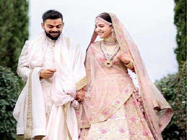 आ गई विरुष्का के हनीमून की वायरल हुई पहली फोटो ...देखें तस्वीरें