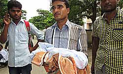 30 children died in Gorakhpur BRD medical college because oxygen supply interrupted 30 children died in Gorakhpur BRD medical college because oxygen supply interrupted