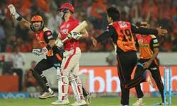 IPL 2017 Hyderabad Sunrisers beat Kings Eleven Punjab By Five Runs IPL 2017 Hyderabad Sunrisers beat Kings Eleven Punjab By Five Runs