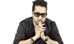 MNS warns Mika Singh against holding a mic in Maharashtra after singer Apna Pakistan video MNS warns Mika Singh against holding a mic in Maharashtra after singer Apna Pakistan video