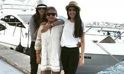 Amitabh Bachchan granddaughter Navya Naveli and Jaya Bachchan enjoying vacation Amitabh Bachchan granddaughter Navya Naveli and Jaya Bachchan enjoying vacation
