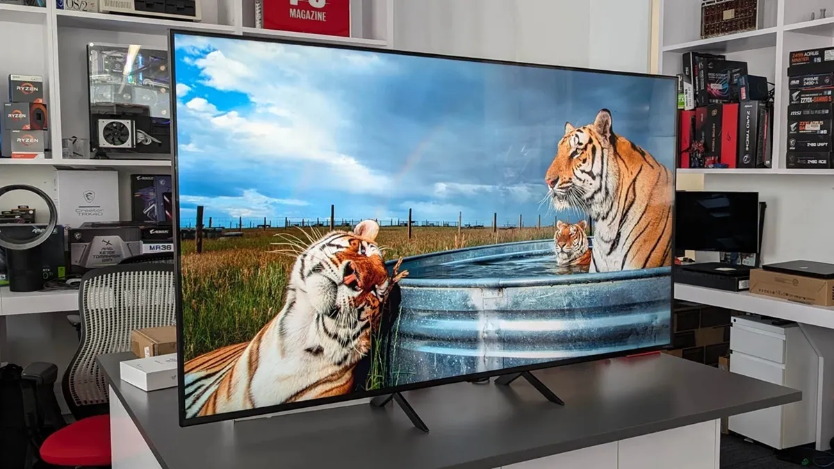 LG के टॉप रेटेड 65 इंच स्मार्ट टीवी
