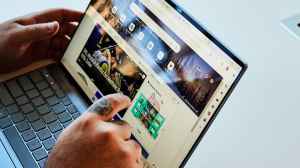 टॉप ब्रांडस के टचस्क्रीन लैपटॉप मॉडल्स