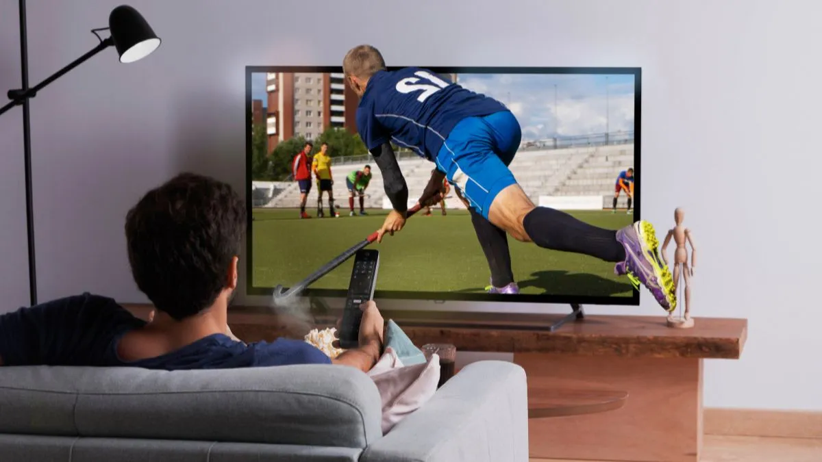 QLED 40 इंच स्मार्ट टीवी