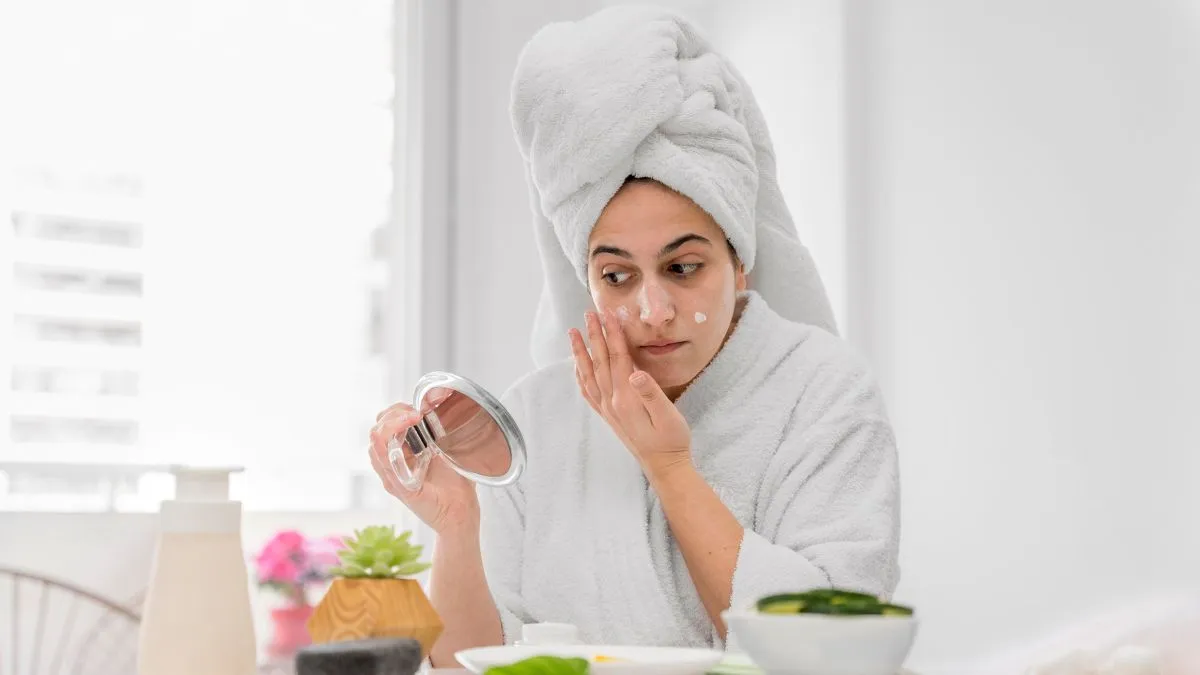महिलाओं के लिए 5 बेहतरीन स्किन केयर प्रोडक्ट्स