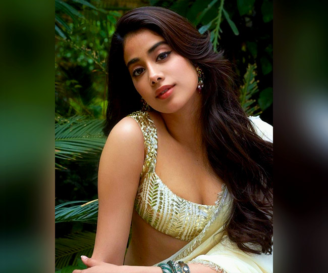 श्रीदेवी को लगता था कि जान्हवी कपूर फिल्म इंडस्ट्री में नहीं कर पाएंगी सरवाइव