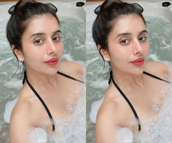 Tv Actress Charu Asopa BathTub Photos Goes Viral On Social Media