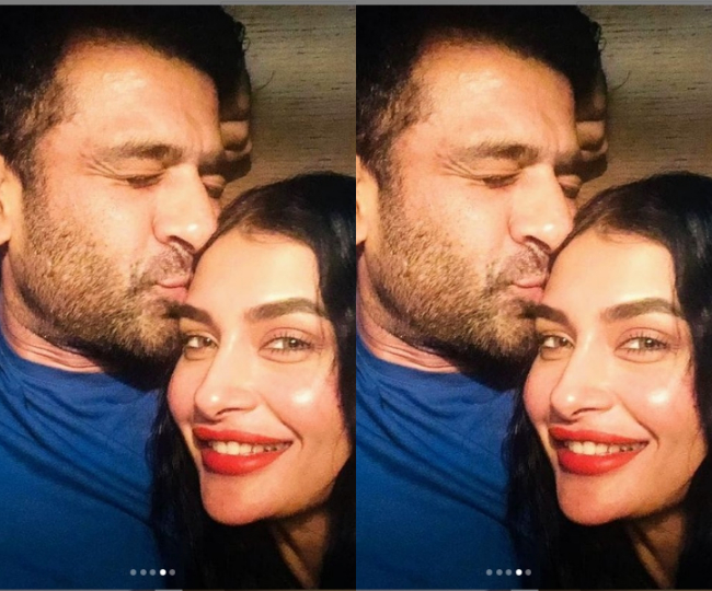 Eijaz Khan और पवित्रा पूनिया की रोमांटिक फोटोज़ सोशल मीडिया पर वायरल