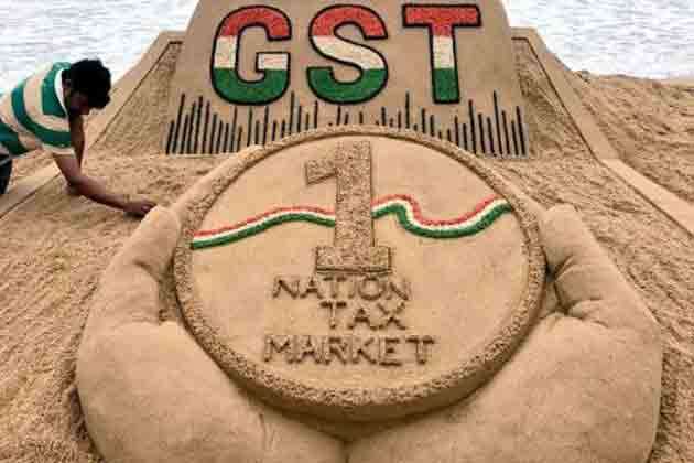 GST को एक साल पूरा: देश में क्या कुछ बदला और किन सेक्टर्स को हुआ फायदा?