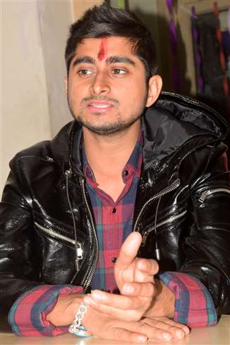 Dipak thakur said Always keep courage in life