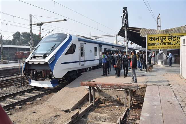 130 किमी की रफ्तार, वंदे भारत एक्सप्रेस का दूसरा ट्रायल सफल, 4 घंटे में पहुंचा दिल्ली से कानपुर