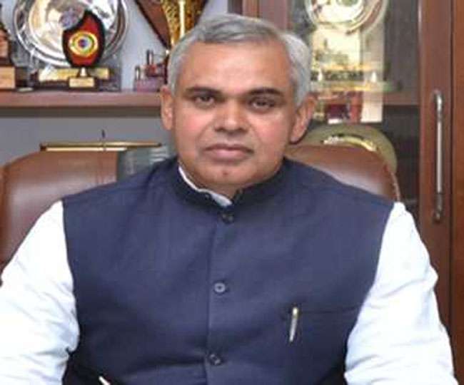 Governor Acharya Dev vrat of Himachal Pradesh engaged in zero cost cultivation