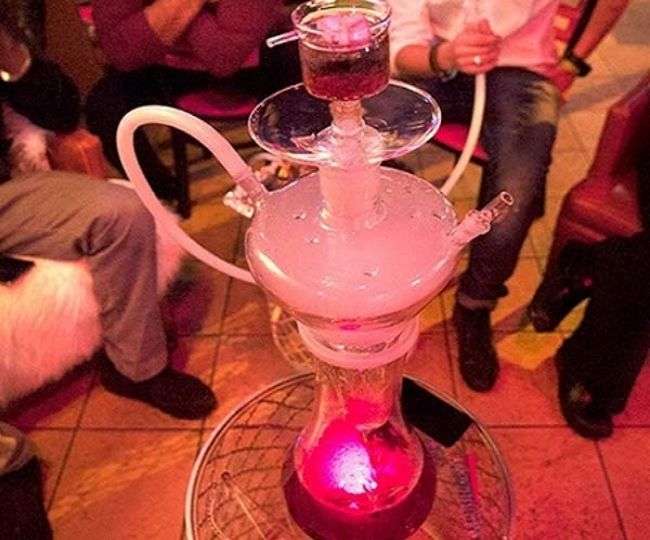 लखनऊ के हेरिटेज जोन में चल रहा अवैध हुक्का बार सील