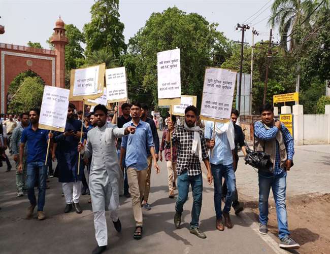 à¤à¤¿à¤¨à¥à¤¨à¤¾ à¤à¤¾ à¤à¤¿à¤¨à¥à¤¨ : à¤
लà¥à¤à¤¢à¤¼ मà¥à¤ बिà¤à¤¡à¤¼à¥ हालात, à¤à¤à¤à¤°à¤¨à¥à¤ सà¥à¤µà¤¾ à¤à¤² रात 12 बà¤à¥ तठबà¤à¤¦