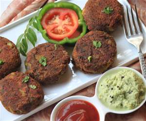 कच्चे केले का कबाब