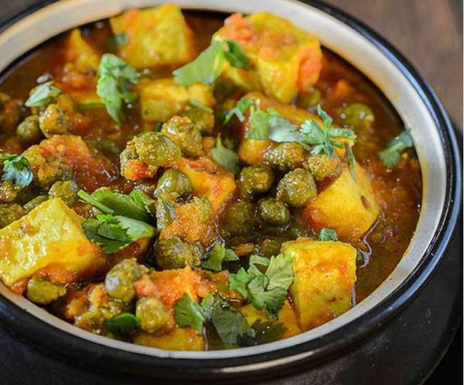 हर किसी को भाएगी हरे छोलिया पनीर की सब्जी जब उसे बनाएंगे कुछ इस अंदाज में