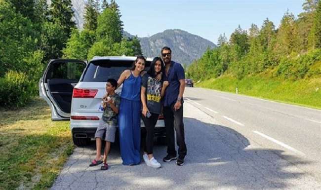 इन शानदार कारों में चलती हैं बॉलीवुड एक्ट्रेस Kajol, Audi Mercedes Volvo है कलेक्शन में शामिल