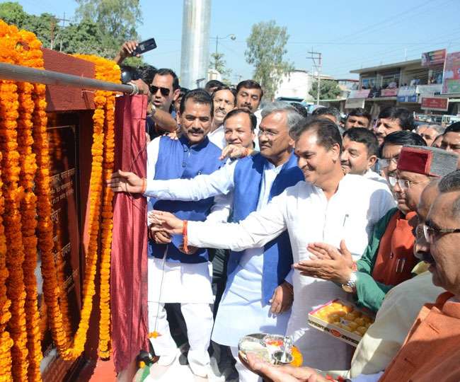 नवनिर्मित अटल सेतु का मुख्‍यमंत्री ने किया उद्घाटन, सरपट दौड़ने लगे वाहन