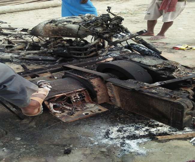 समस्तीपुर में पुल निर्माण कंपनी पर हमला, जेसीबी व बाइक को किया आग के हवाले