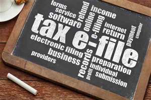 ई-फाइलिंग वेबसाइट पर आधार लिंक कराना हैं फायदेमंद जानिए कैसे