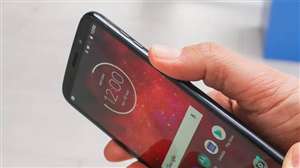 6.01 इंच के एफएचडी डिस्प्ले के साथ मोटो जेड3 प्ले लॉन्च, वनप्लस 5 से होगी टक्कर