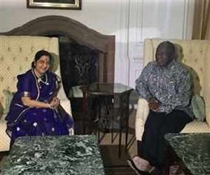 सुषमा ने कहा- गांधी और मंडेला ने भेदभाव का सामना कर रहे लोगों में जगाई थी उम्मीद