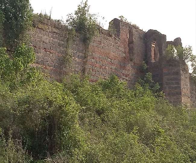 Jharkhand: दरक रहा तेलियागढ़ी किला, खतरे में गेट-वे ऑफ बंगाल