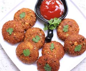 सावन के उपवास में बनाएं आलू-मखाना टिक्की