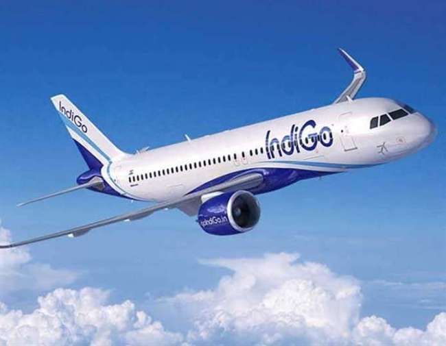 गोरखपुर से बंगलुरु के लिए शुरू हुई हवाई सेवा, इंडिगो की फ्लाइट ने भरी उड़ान