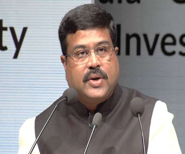 गैस पाइपलाइन के जरिए एक करोड़ शहरी गृहणियों को साधने की तैयारी