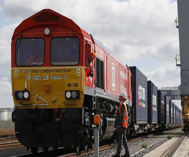 08_05_2018-freight-train 08_05_2018-freight-train