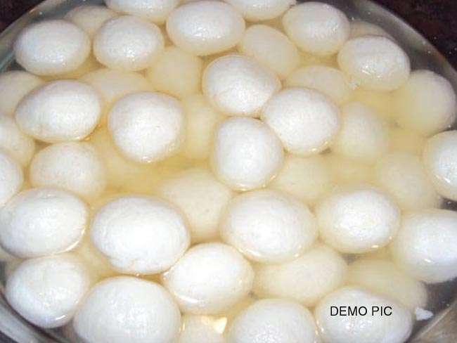 बिहार में हुई अनोखी चोरी: 25000 के रसगुल्ले चुराकर ले गए चोर, जानिए मामला
