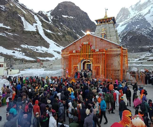 Chardham Yatra: भगवान केदारनाथ के कपाट आम भक्तों के दर्शनार्थ खुले