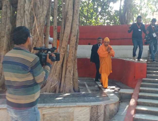 à¤ªà¥à¤°à¤¯à¤¾à¤à¤°à¤¾à¤ à¤®à¥à¤ à¤¸à¥à¤à¤® à¤¯à¥à¤à¥ à¤à¤¦à¤¿à¤¤à¥à¤¯à¤¨à¤¾à¤¥ à¤¨à¥ à¤¸à¤¬à¤à¥ à¤²à¤¿à¤ à¤à¥à¤²à¥ à¤à¤à¥à¤·à¤¯à¤µà¤ à¤à¥ à¤¦à¥à¤µà¤¾à¤°