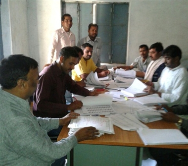 Image result for à¤šà¥à¤¨à¤¾à¤µ à¤•à¤¾à¤°à¥à¤¯ à¤¹à¥‡à¤¤à¥ à¤ªà¥à¤°à¤¤à¤¿à¤¨à¤¿à¤¯à¥à¤•à¥à¤¤ à¤¶à¤¿à¤•à¥à¤·à¤•à¥‹ à¤•à¥‹ à¤¦à¤¿à¤¯à¤¾ à¤—à¤¯à¤¾