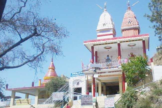 टौणी देवी : पत्थर टकराने से पूरी होती है हर मुराद -