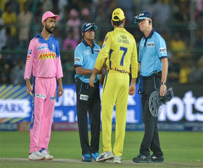 IPL 2019: Dhoni does not punish the umpire on the no ball controversy?