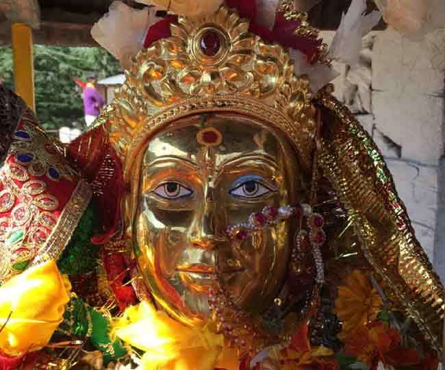 Gorgeous makeup of Maa Ganga Sculpture Chardham Yatra