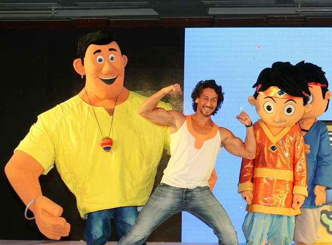 what exactly Tiger shroff is doing in between kids cartoon characters