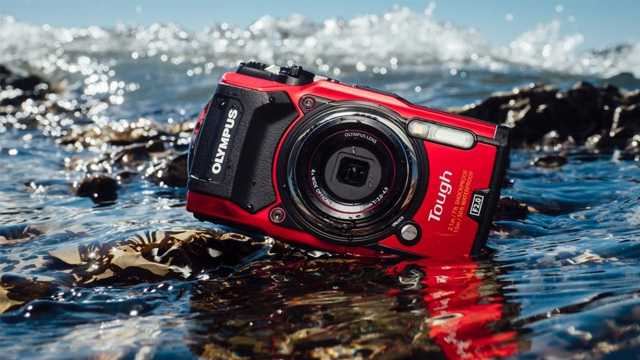 DSLR jaisi quality dete hai yeh 4 digital camera. Low Light mein bhi paaye HD quality