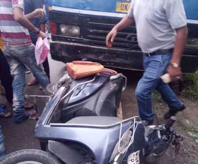 बाजार से घर लौट रही मां-बेटी की बस से कुचलकर मौत