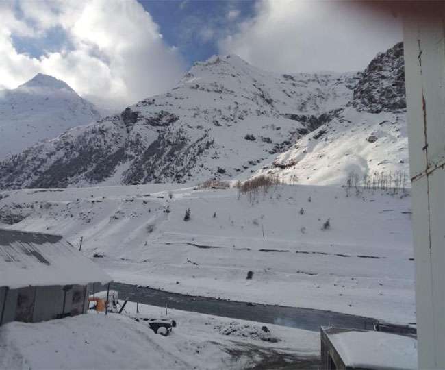 à¤‰à¤¤à¥à¤¤à¤° à¤­à¤¾à¤°à¤¤ à¤•à¥‹ à¤•à¤‚à¤ªà¤•à¤‚à¤ªà¤¾à¤à¤—à¥€ à¤¹à¤¿à¤®à¤¾à¤šà¤² à¤•à¥€ à¤¬à¤°à¥à¤«,à¤²à¤¾à¤¹à¥à¤² à¤¸à¥à¤ªà¥€à¤¤à¤¿ à¤®à¥‡à¤‚ à¤ªà¤¾à¤‚à¤š à¤‡à¤‚à¤š à¤¤à¤• à¤—à¤¿à¤°à¥€ à¤¬à¤°à¥à¤«