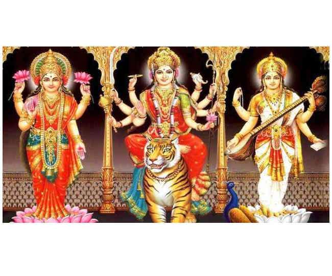 शुक्रवार को करें इन त्रिदेवियों की पूजा, पायें धन, संपत्ति आैर प्रेम का वरदान