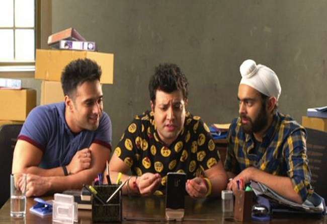 Box Office: फुकरे रिटर्न्स ने मचाया कमाई का गदर, इतने करोड़ पार