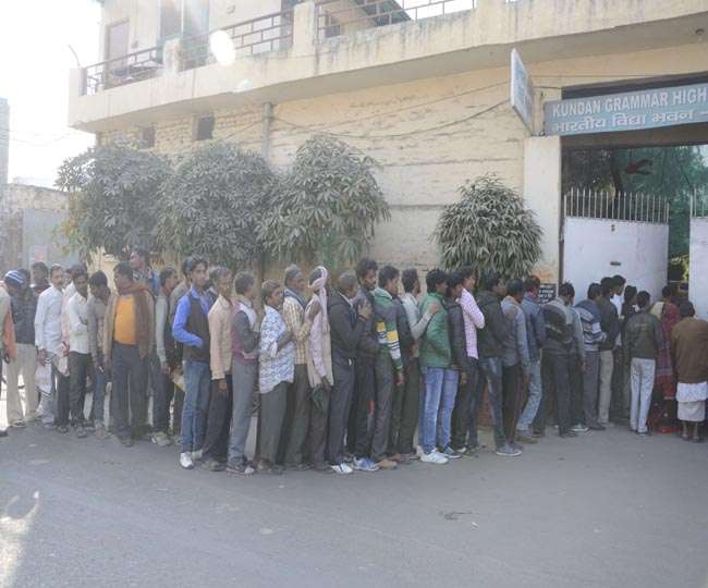 मकर संक्रांति पर सुख फाउंडेशन का सराहनीय कदम, बांटी 2 हजार किलो अरहर दाल