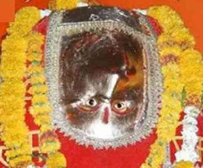 upside-down-hanuman-temple-पाताल विजय हनुमान मंदिर