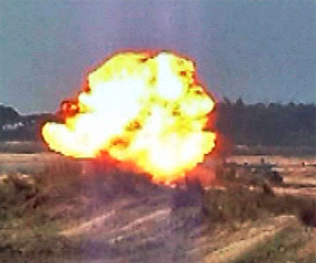 J&K: IED डिफ्यूज करते समय धमाका, राजौरी में सेना का मेजर शहीद