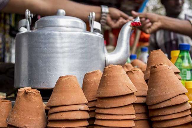 अब कॉलेजों में चाय की दुकान चलाना सीखेंगे छात्र, बनेंगे बिजनेसमैन -  Students will Learn How To Run A Tea Stall in College