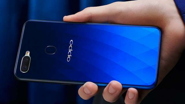 Oppo F9 à¤¹à¥à¤† à¤²à¥‰à¤¨à¥à¤š, à¤œà¤¾à¤¨à¥‡à¤‚ à¤…à¤²à¤— à¤¤à¤°à¤¹ à¤•à¥‡ à¤¨à¥‰à¤š à¤«à¥€à¤šà¤° à¤µà¤¾à¤²à¥‡ à¤‡à¤¸ à¤¸à¥à¤®à¤¾à¤°à¥à¤Ÿà¤«à¥‹à¤¨ à¤®à¥‡à¤‚ à¤•à¥à¤¯à¤¾ à¤¹à¥ˆ à¤–à¤¾à¤¸