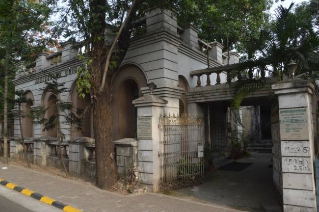 दान के सिक्कों से बन गया देश का इकलौता संग्रहालय